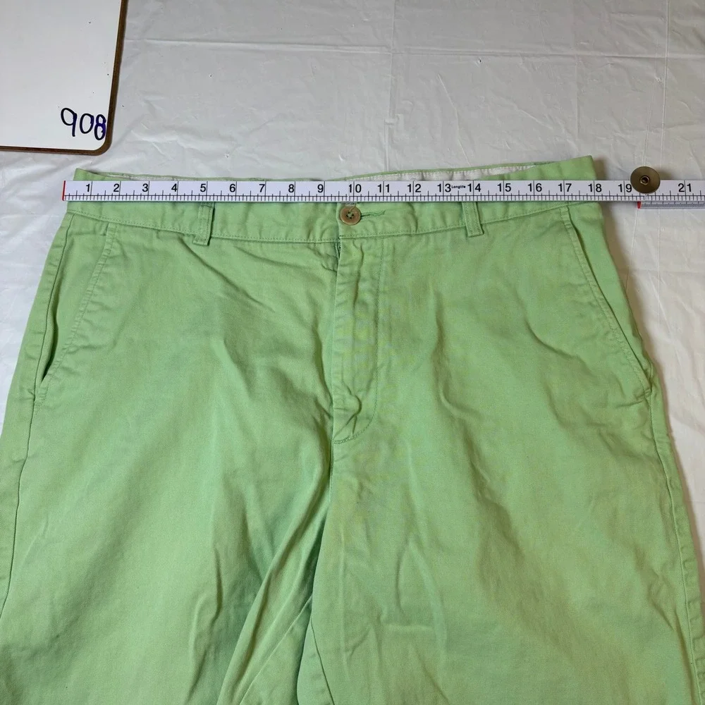 Roundtree & Yorke Mens Relaxed Fit Chino Shorts Light Green 100% Cotton Size 36w